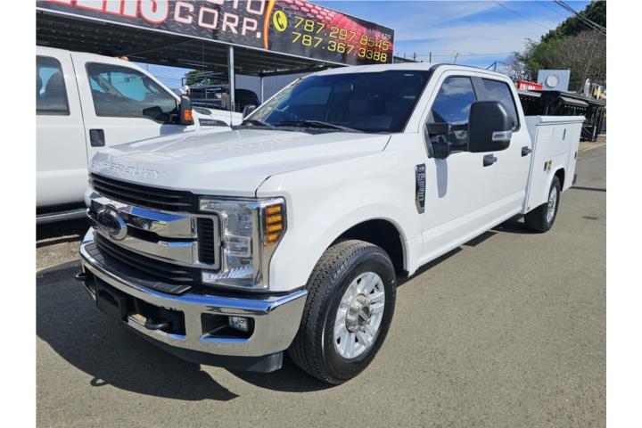 Ford F-250 Pick Up del 2019 con Caja de Herramientas