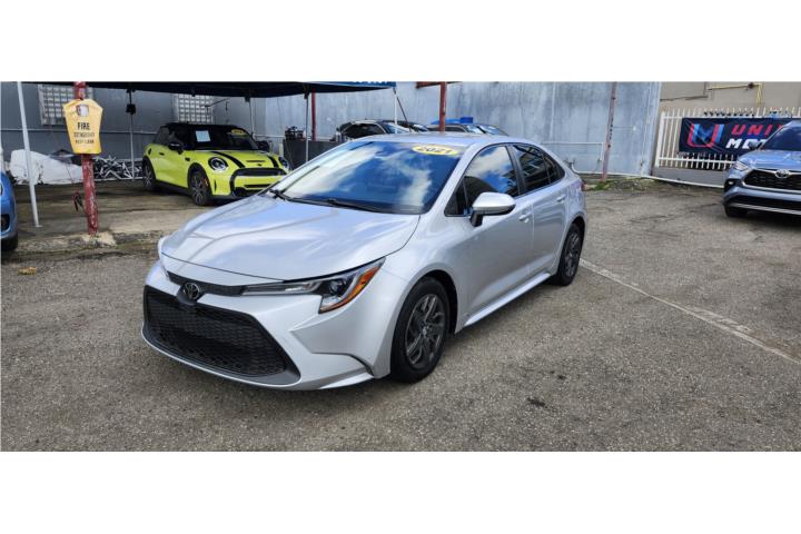Toyota Corolla (23k millas)
