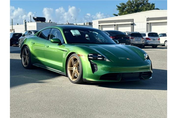 2022 Porsche Taycan Turbo