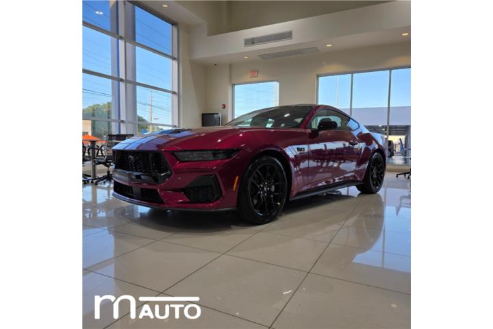 Ford Mustang GT con Paquete Nite Pony 2024