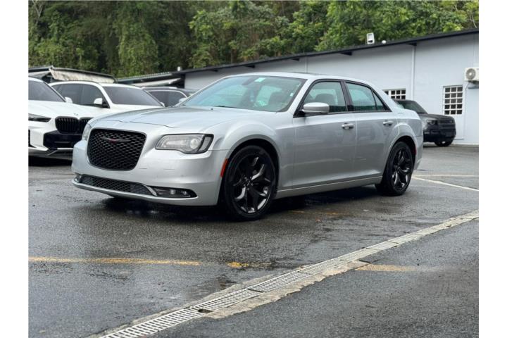Chrysler 300