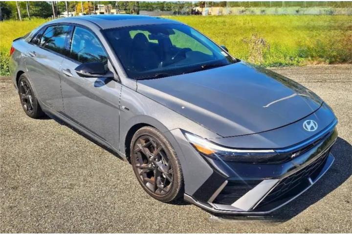 Hyundai Elantra del 2025
