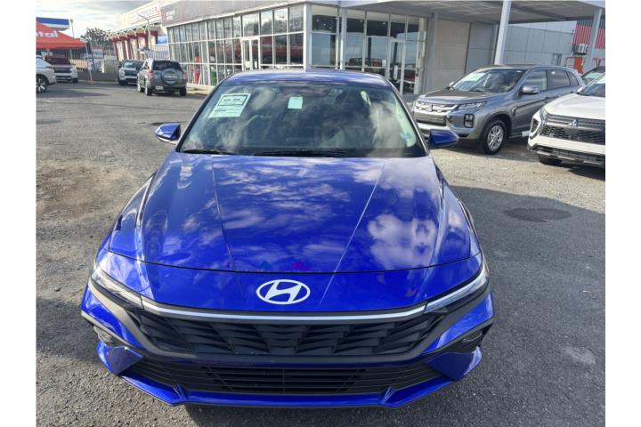 Hyundai Elantra del 2025