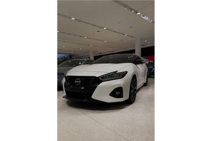 Nissan Maxima del 2023