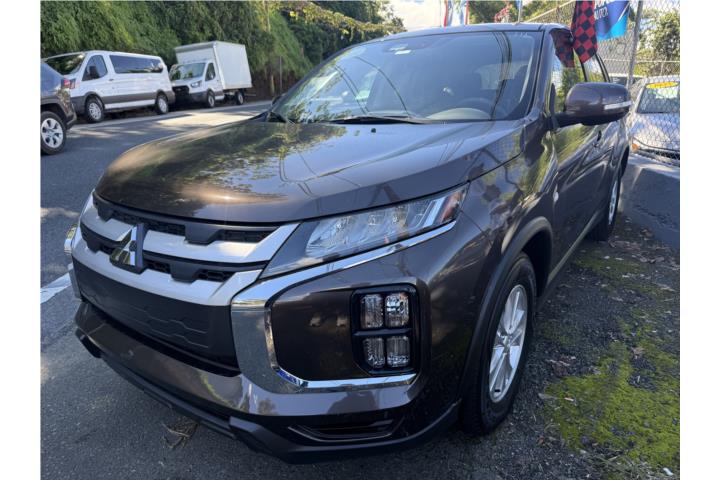Mitsubishi Outlander Sport ES Automatic