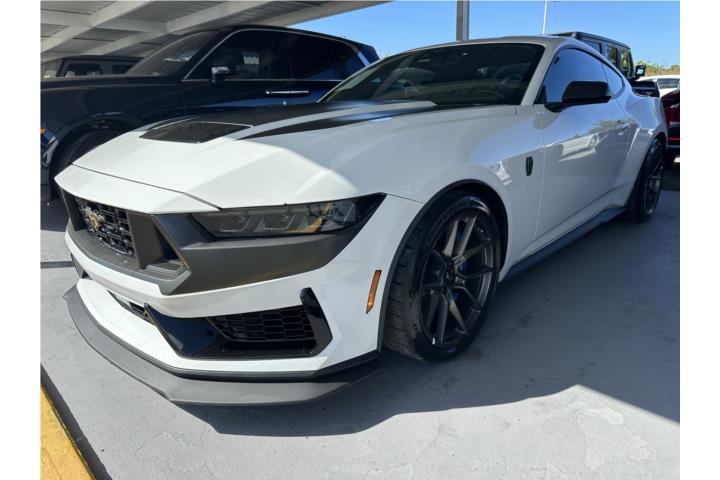 Ford Mustang Dark Horse 2024