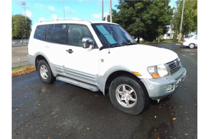 2001 Mitsubishi Montero