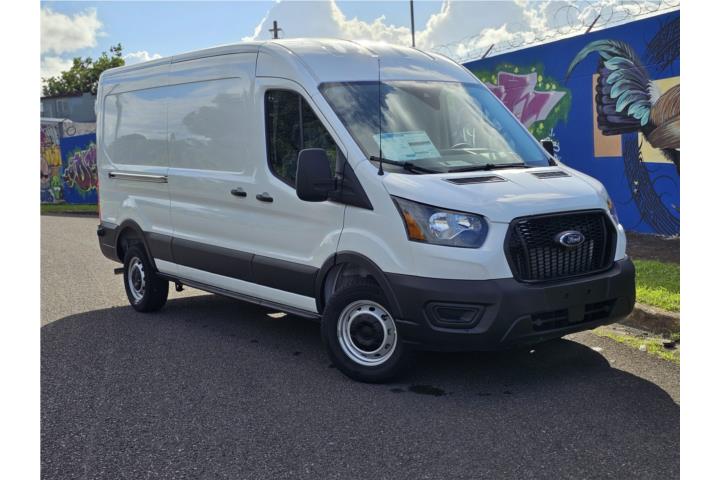 Ford Transit Cargo Van del 2025