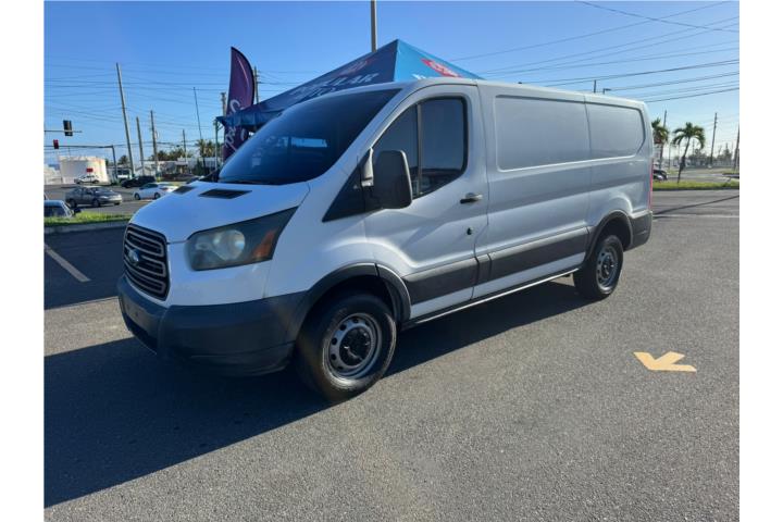 Ford Transit Cargo Van del 2015