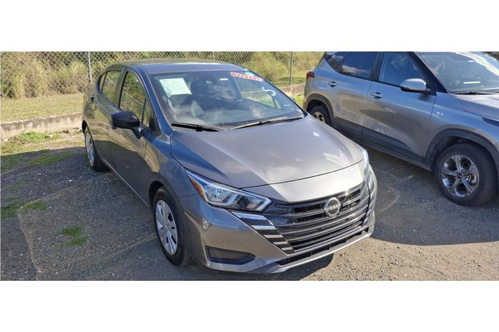 Nissan Versa del 2024