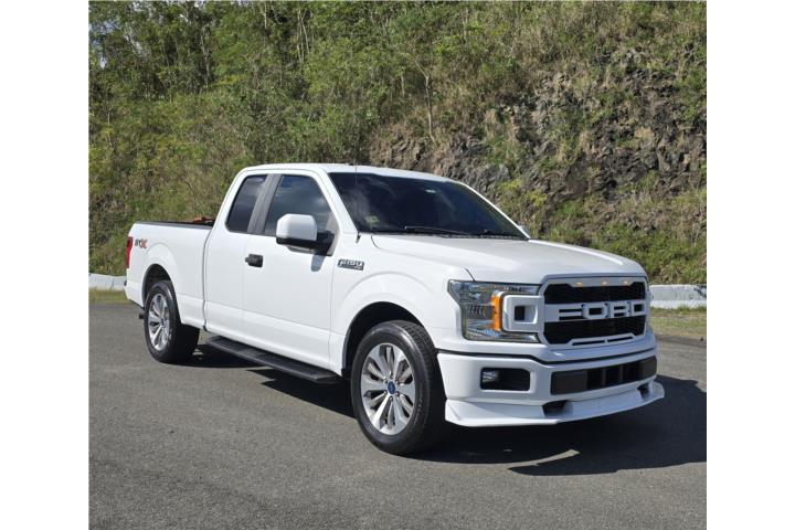 2018 FORD F-150 CABINA Y 1/2