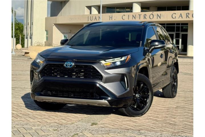2022 Toyota RAV4 XSE Hybrid