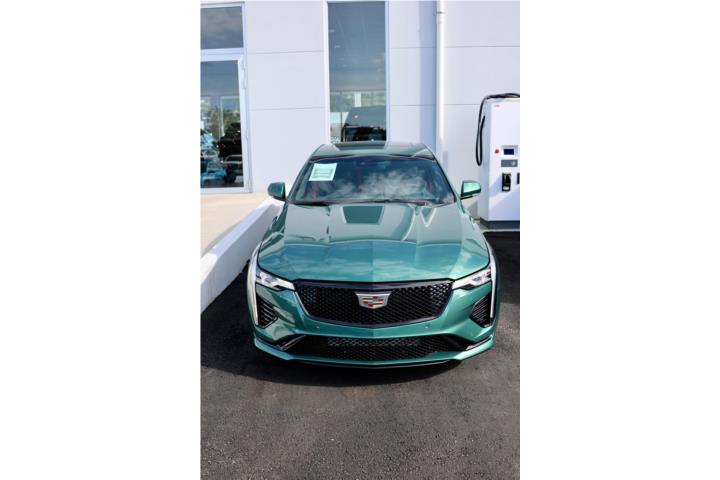 Cadillac CT 4 del 2025