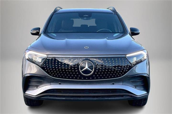 Mercedes Benz EQB 300 del 2024