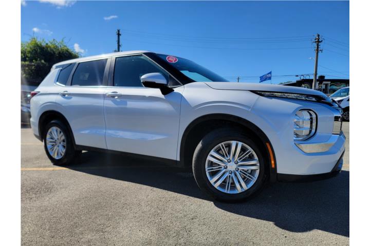 2024 Mitsubishi Outlander Three-Row