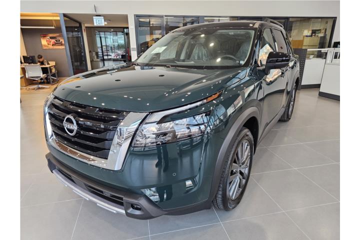 2025 Nissan Pathfinder SL Premium PKG