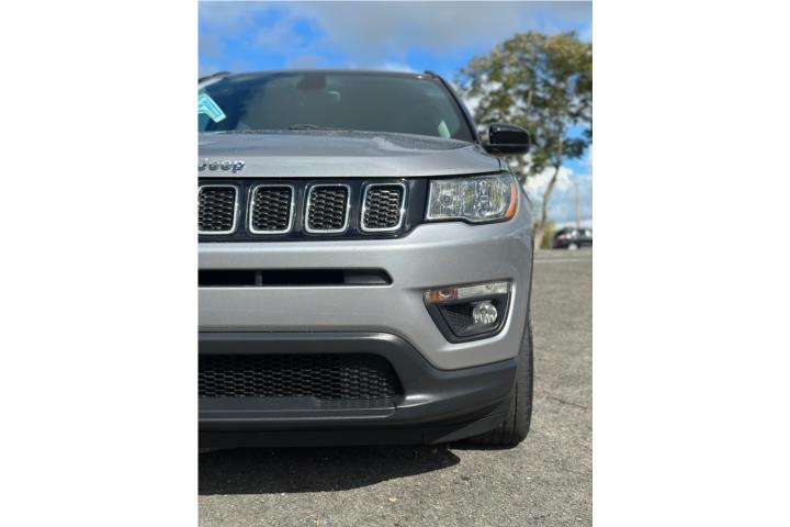 2018 Jeep Compass Charcoal Gray