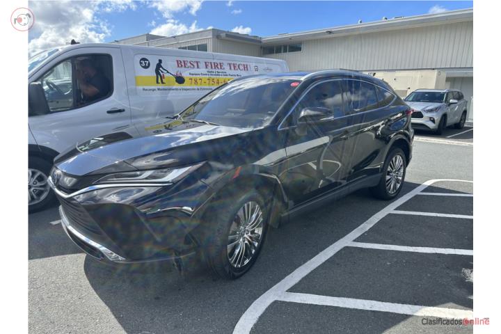 Toyota venza XLE HV 2022/ 787-300-7399.