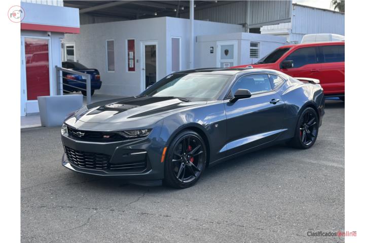 2023 CAMARO SS INTERIOR ROJO POCAS MILLAS