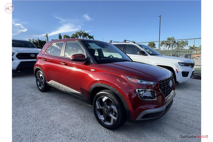 Hyundai Venue 2024 9300 millas