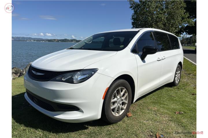 Chrysler Voyager 2024
