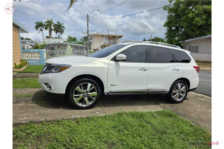 Nissan pathfinder hybrida 2014 $4900