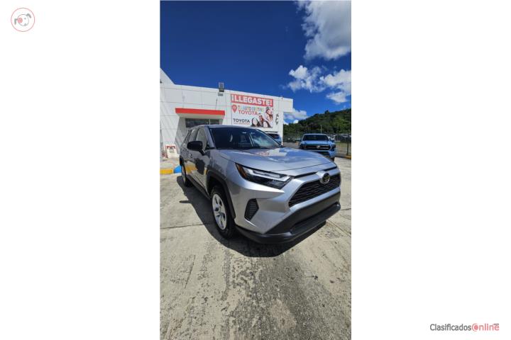 Toyota RAV4 LE 2025 por $33,000