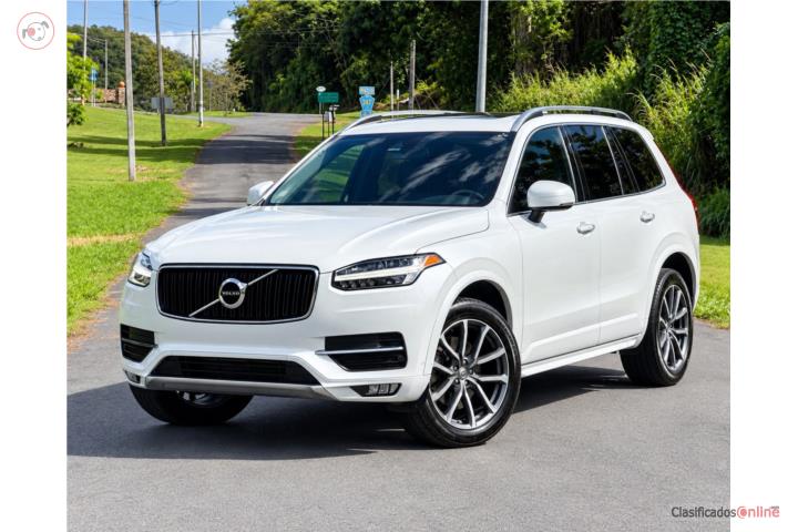 2018 Volvo XC90 T6 AWD Momentum