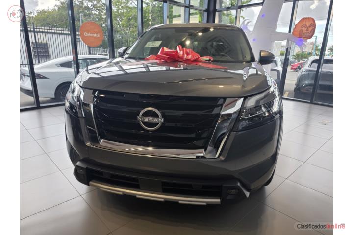 Nissan Pathfinder Platinum 2025 4WD