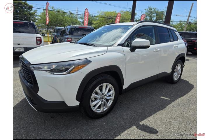 TOYOTA CROSS LE 2025