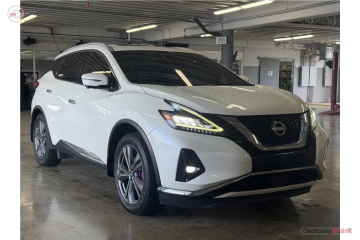 NISSAN MURANO PLATINUM (23K MILLAS)