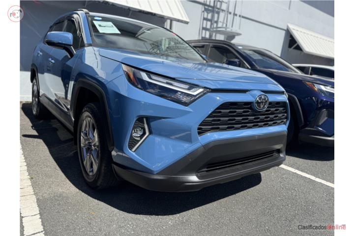 ¡2025 TOYOTA RAV4 XLE - PREOWNED!