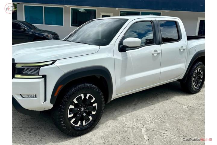 NISSAN FRONTIER S 2022 POCO MILLAJE