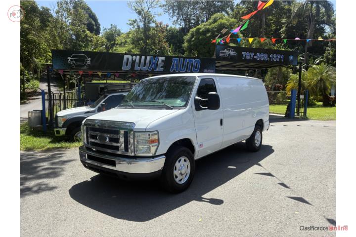 Ford Econoline año 2013 importada