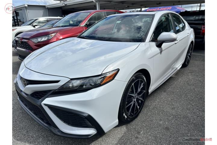TOYOTA CAMRY SE 2024