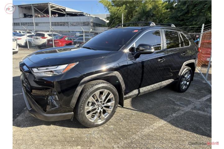 RAV 4 XLE PREMIUM EXCELENTES CONDICIONES !!