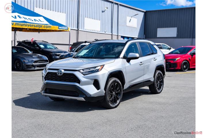 Toyota RAV4 SE Hybrid 2023