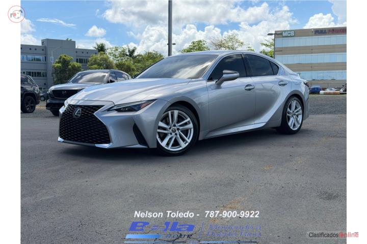 Lexus IS 2023