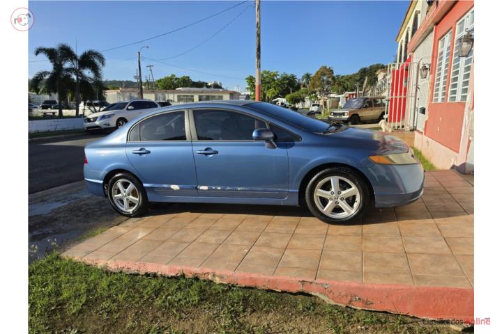 Honda civic 2007 $3400