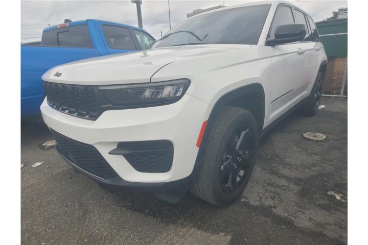 Jeep Grand Cherokee Altitude 2024