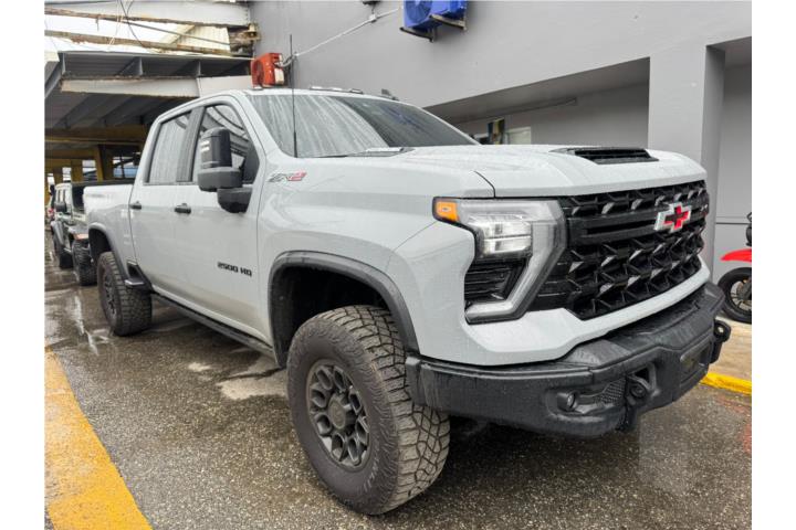 2024 Chevrolet Silverado ZR2