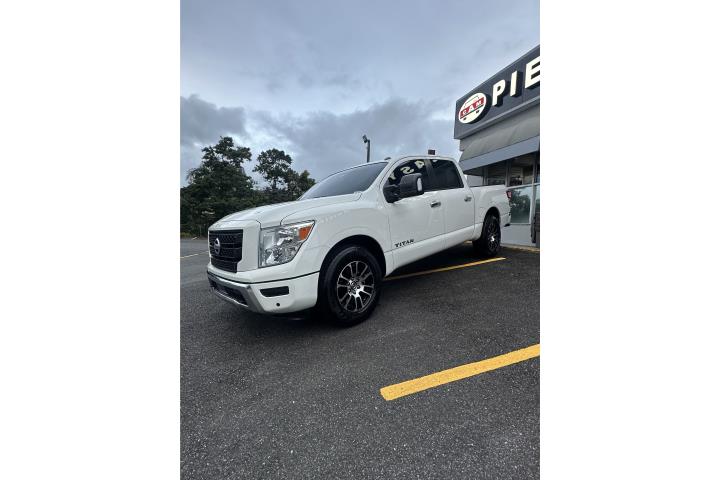 Nissan Titan del 2021