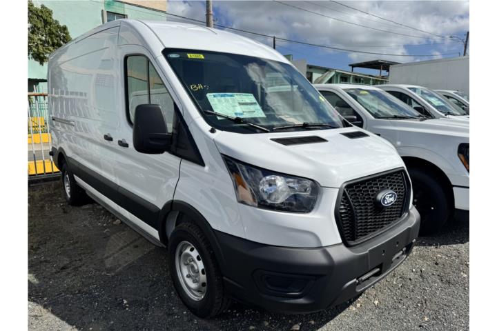 Ford Transit Cargo Van del 2026
