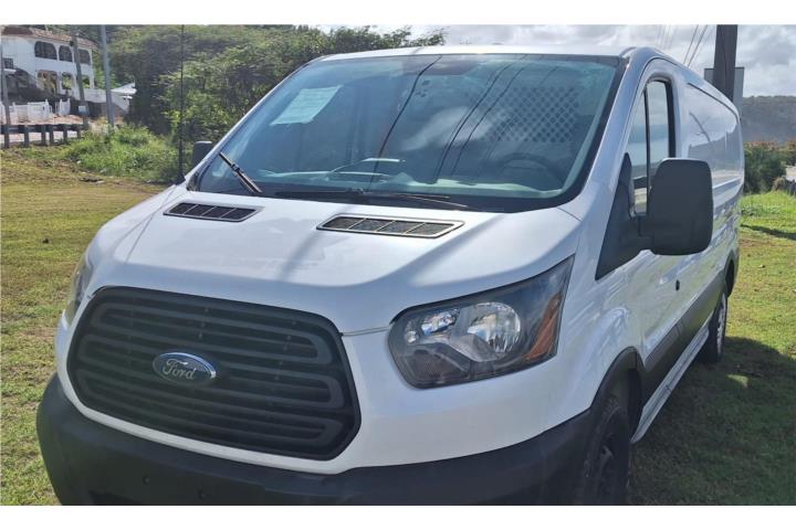 Ford Transit Cargo Van del 2019