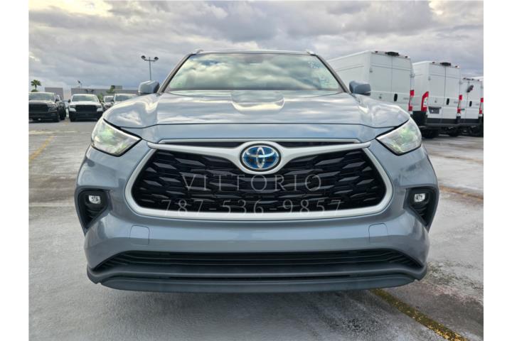 Toyota Highlander XLE Hyrbrid 2023