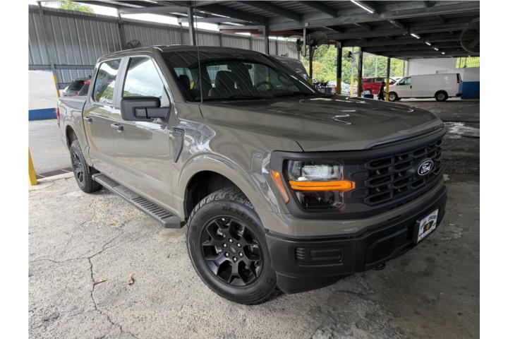 Ford F-150 STX FX4 Off Road 2025