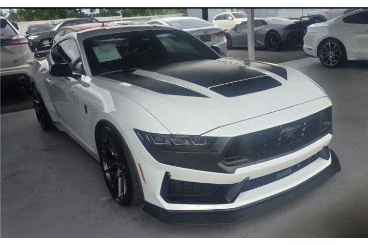 Ford Mustang Dark Horse 2024