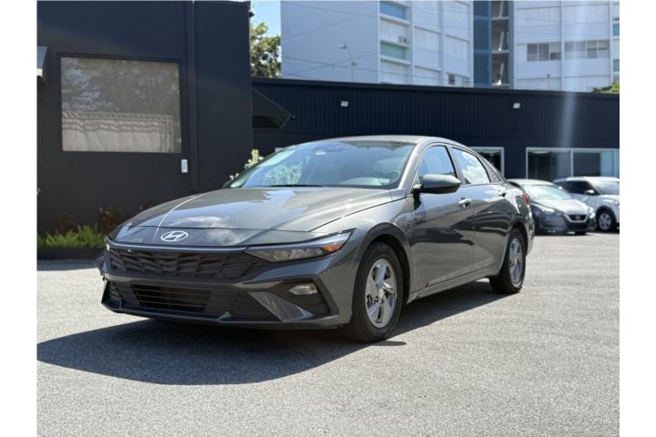 Hyundai Elantra del 2025