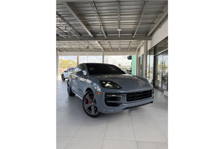 Porsche Cayenne E-Hybrid del 2024