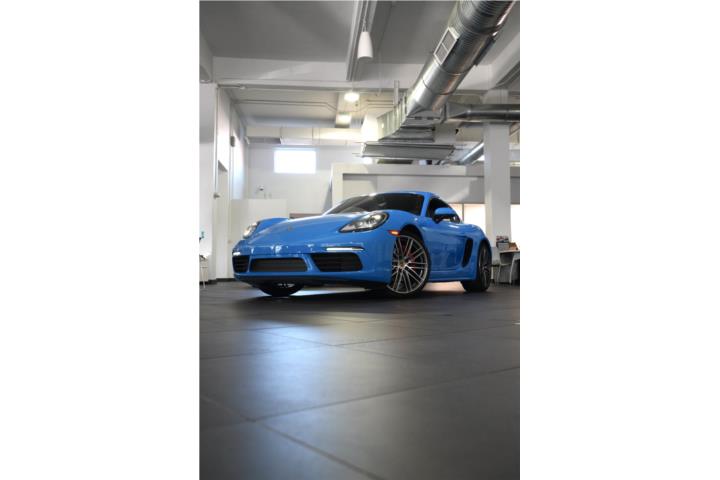 Porsche Cayman del 2024